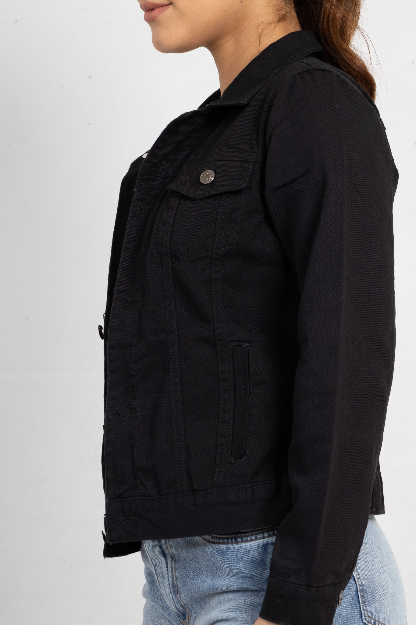 C-07 | Campera Negra Clásica
