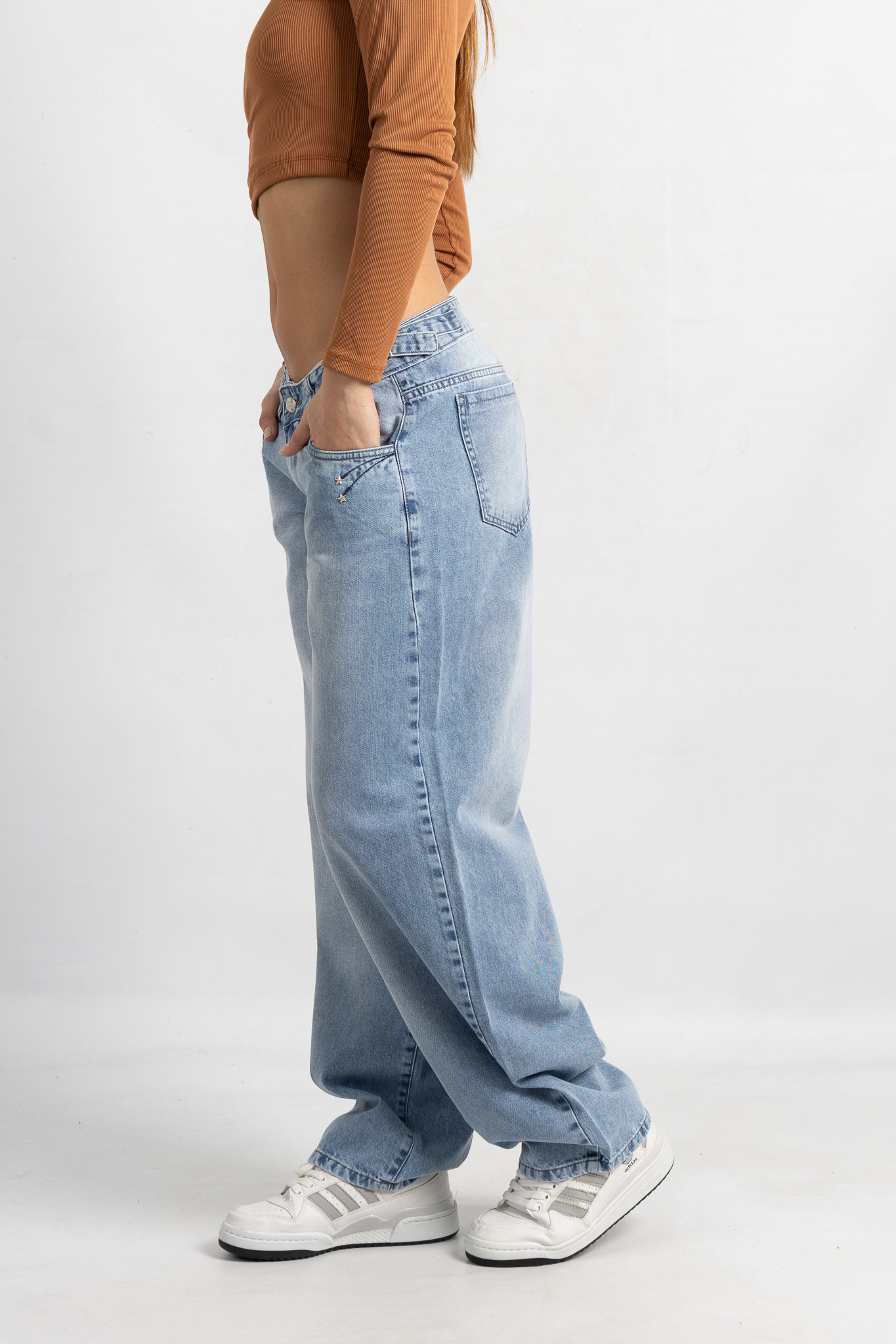 Art. 803 | Baggy Nevado clásico con hebillas HG TB