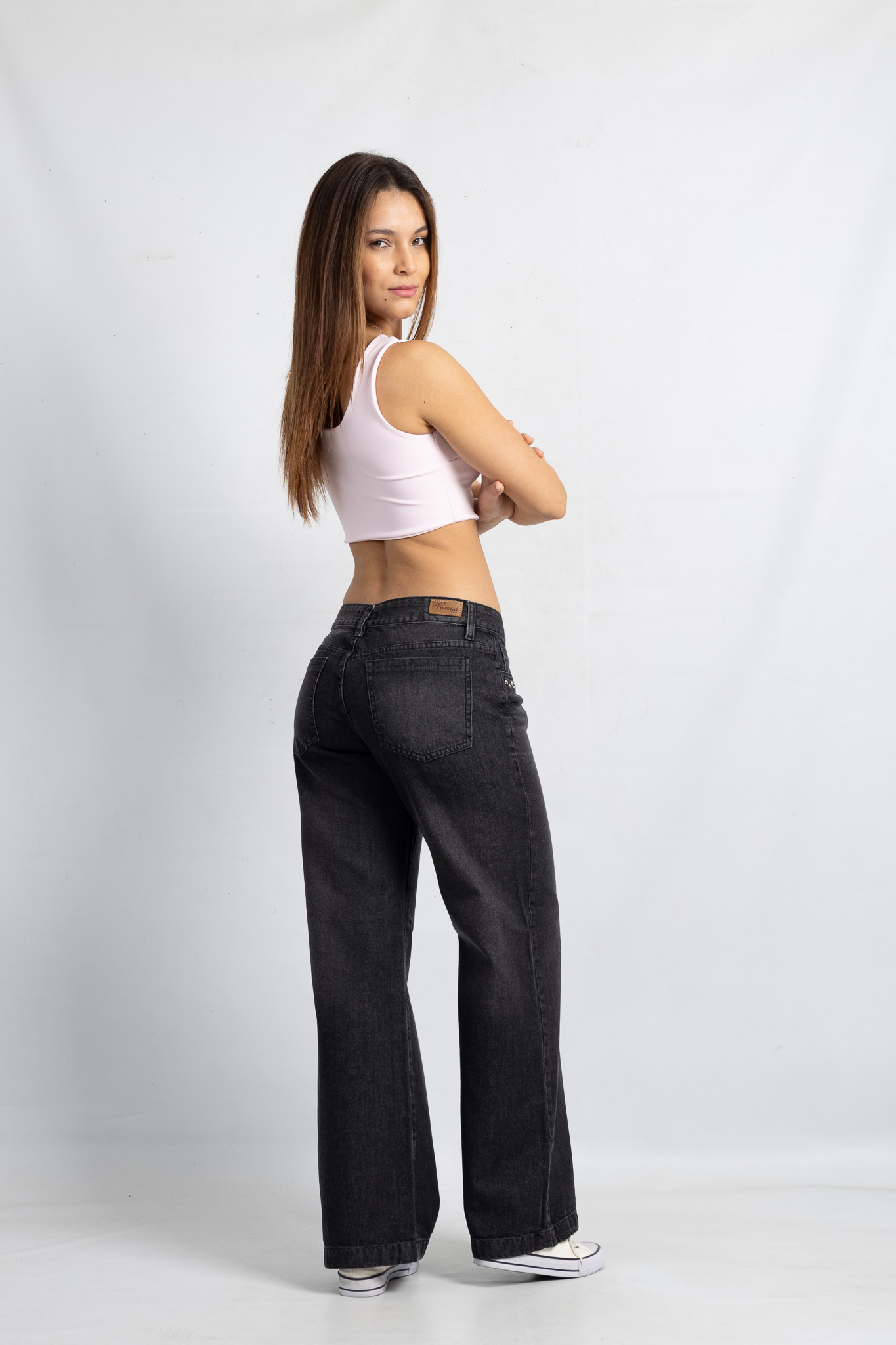 Art. 824 | Wide leg Gris Oscuro Con Tachitas TB