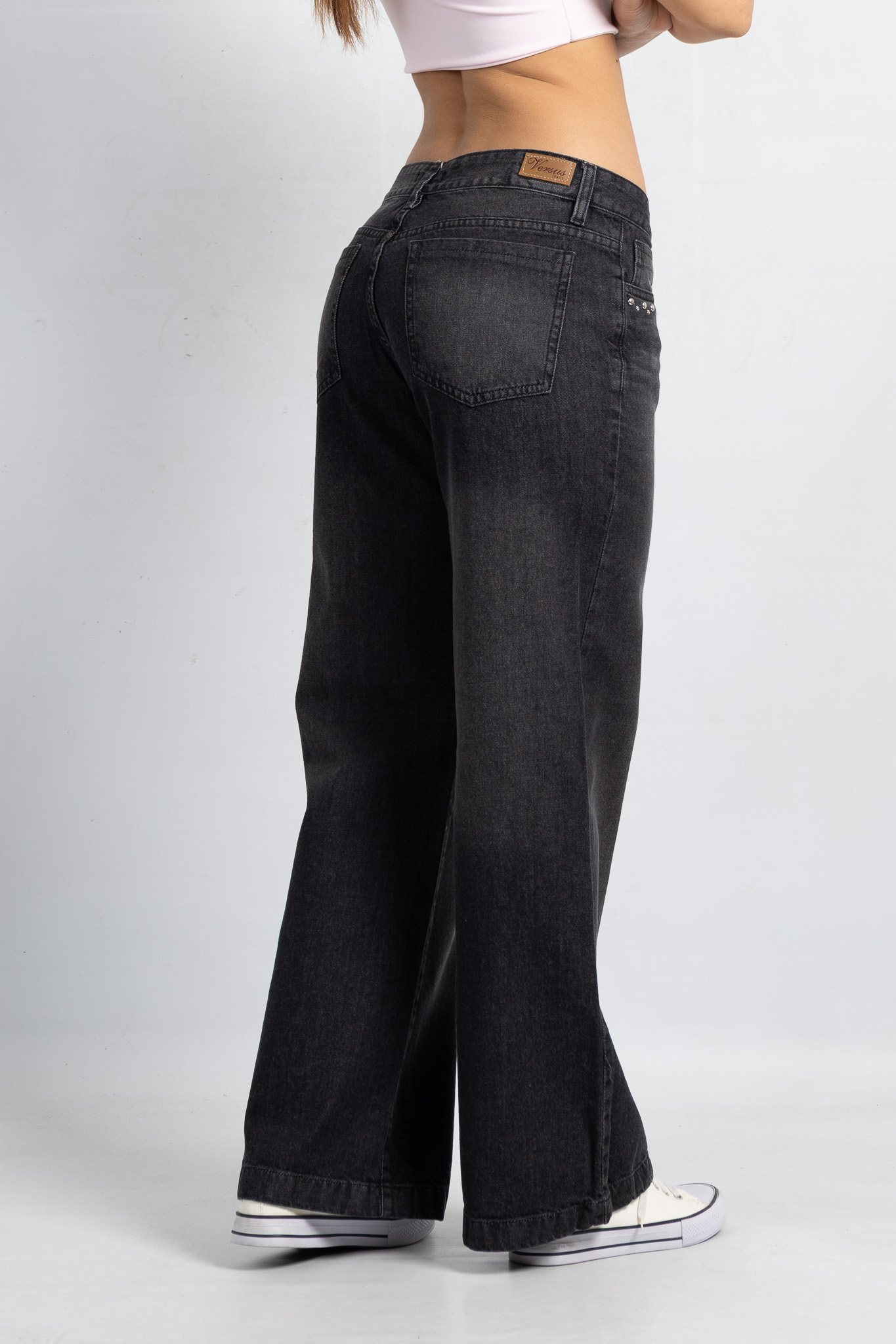 Art. 824 | Wide leg Gris Oscuro Con Tachitas TB