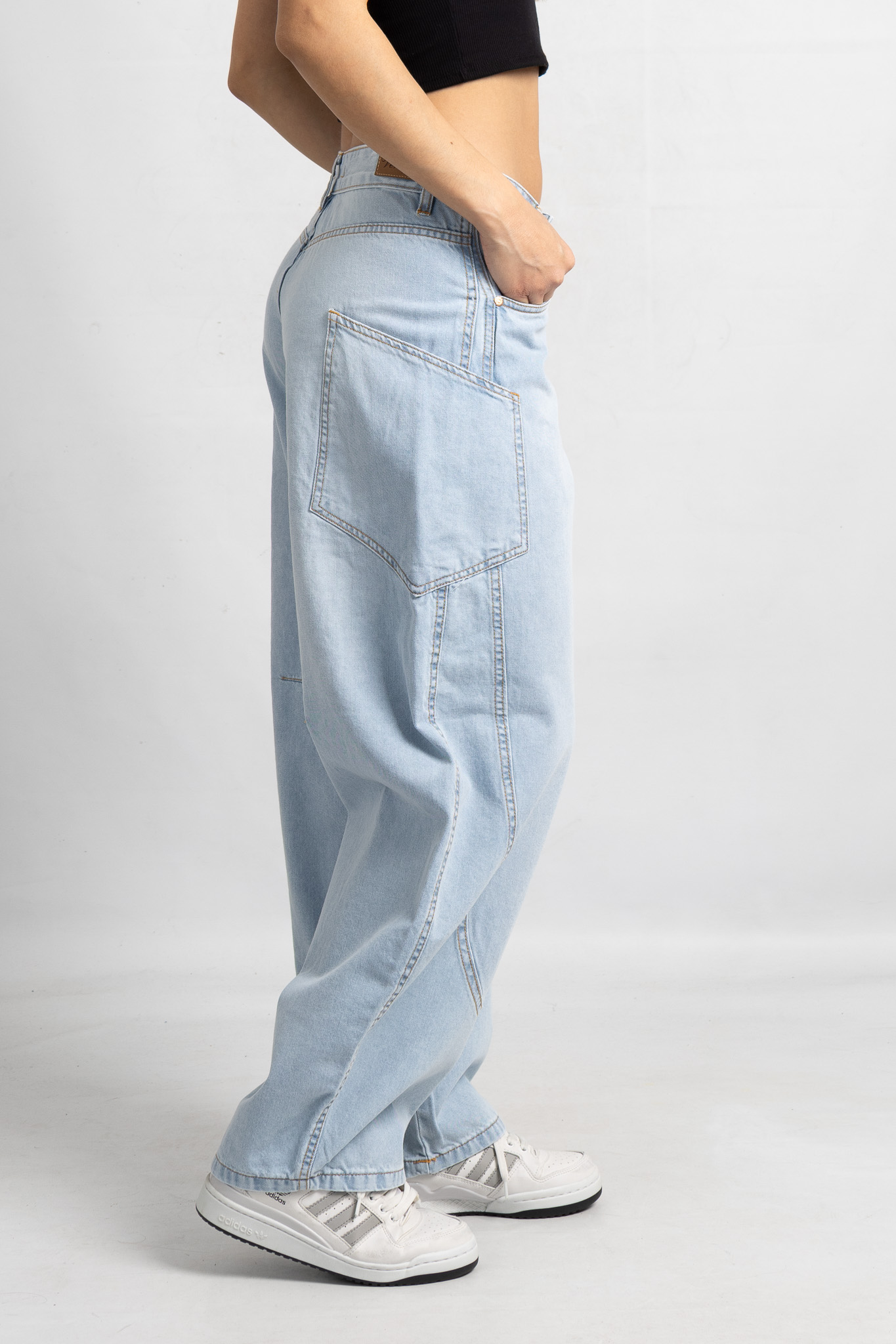 Art. 832 | Barrel Nevado Claro Bolsillo Lateral Oversized TM