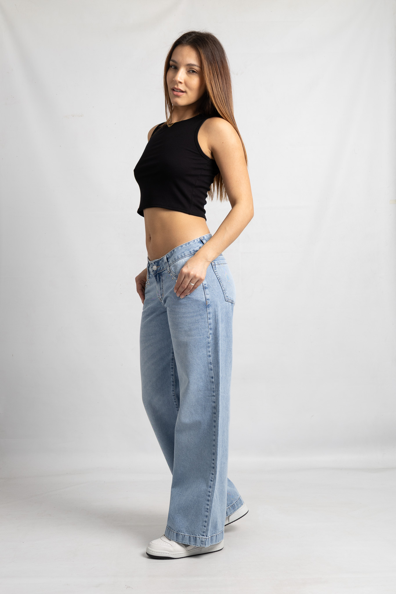 Art. 829 | Wide Leg nevado con tachitas TB