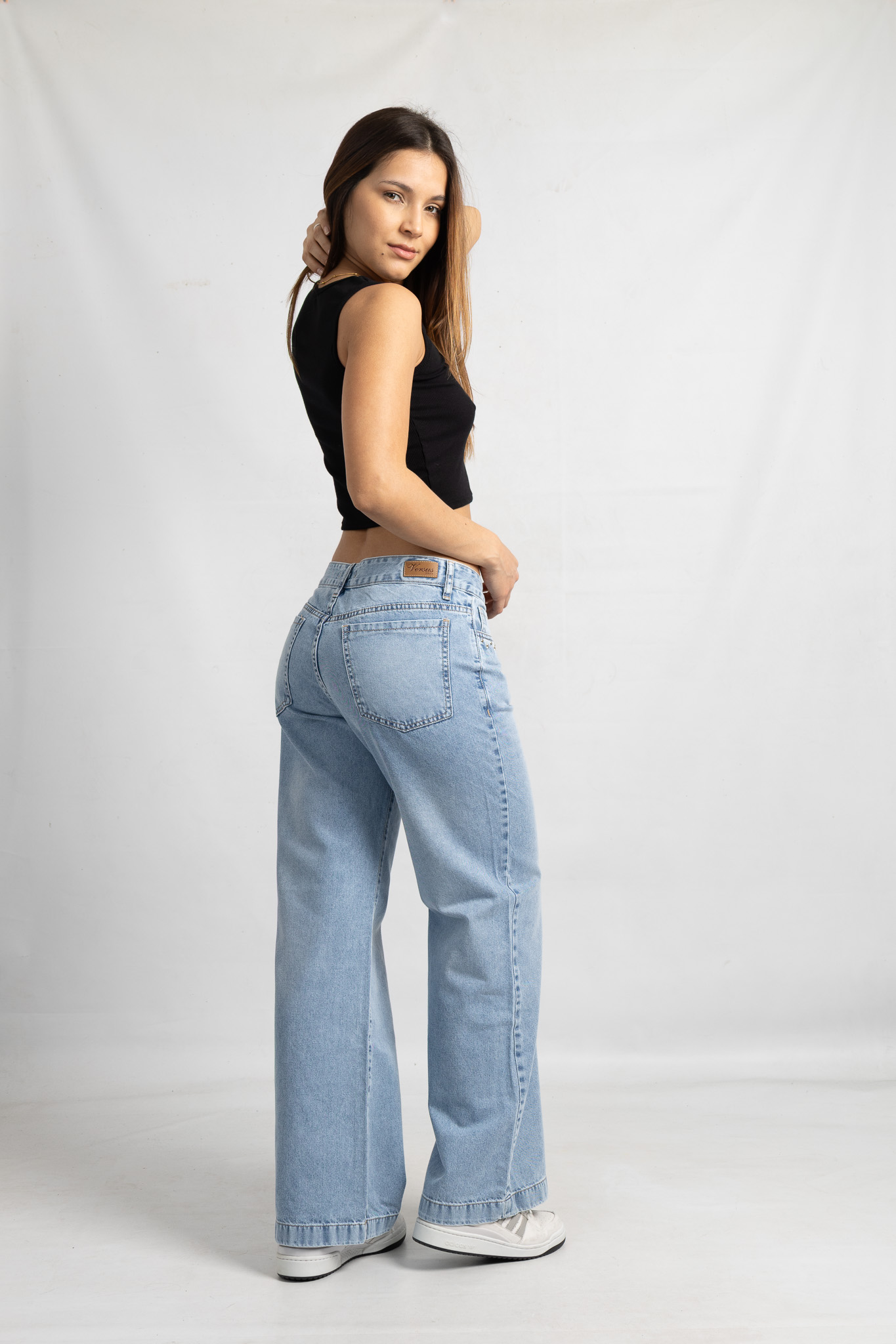 Art. 829 | Wide Leg nevado con tachitas TB