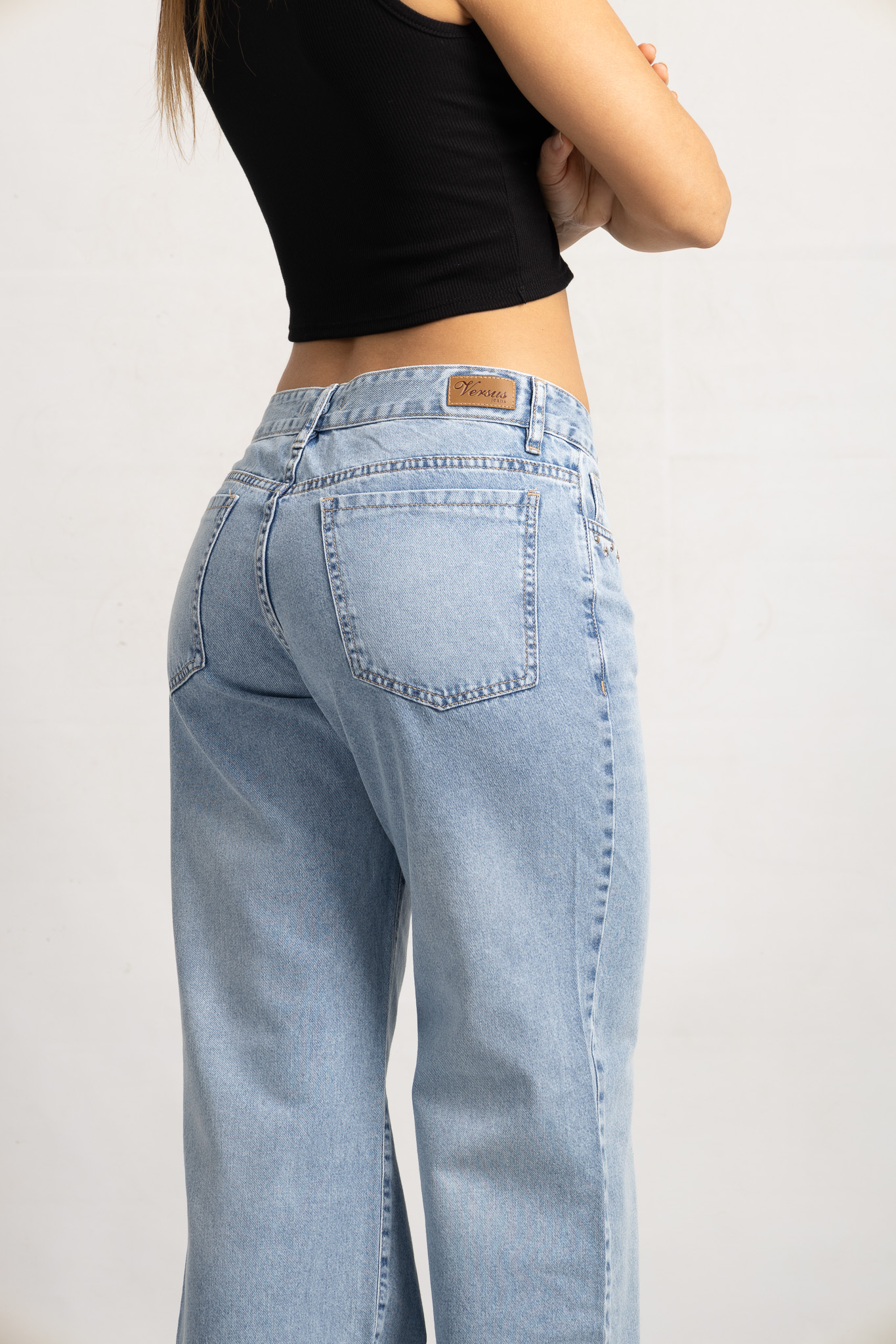 Art. 829 | Wide Leg nevado con tachitas TB