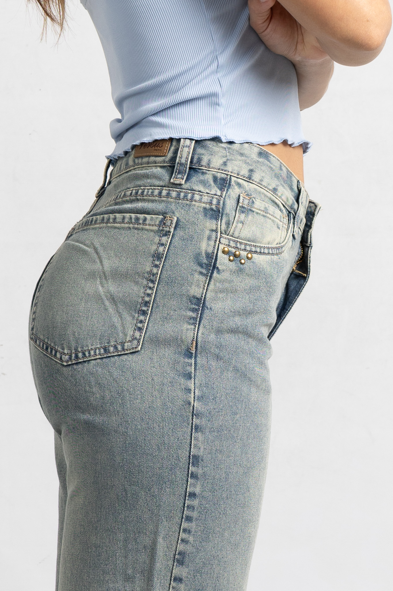 Art. 835 | Wide Leg Oxido Matizado con tacha TA