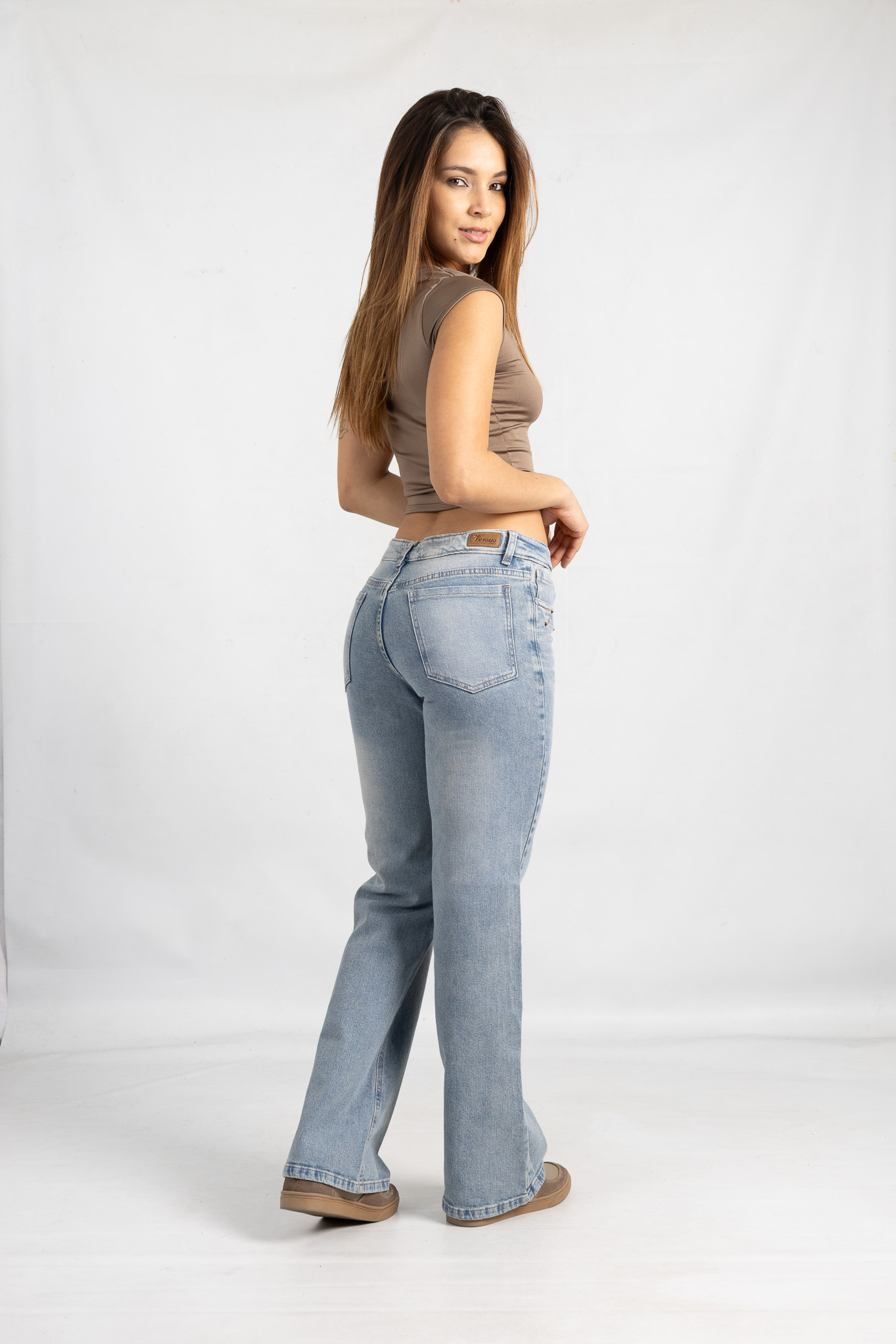 Art. 846 | Wide Leg Semi-Elastizado Oxido Matizado con tachitas