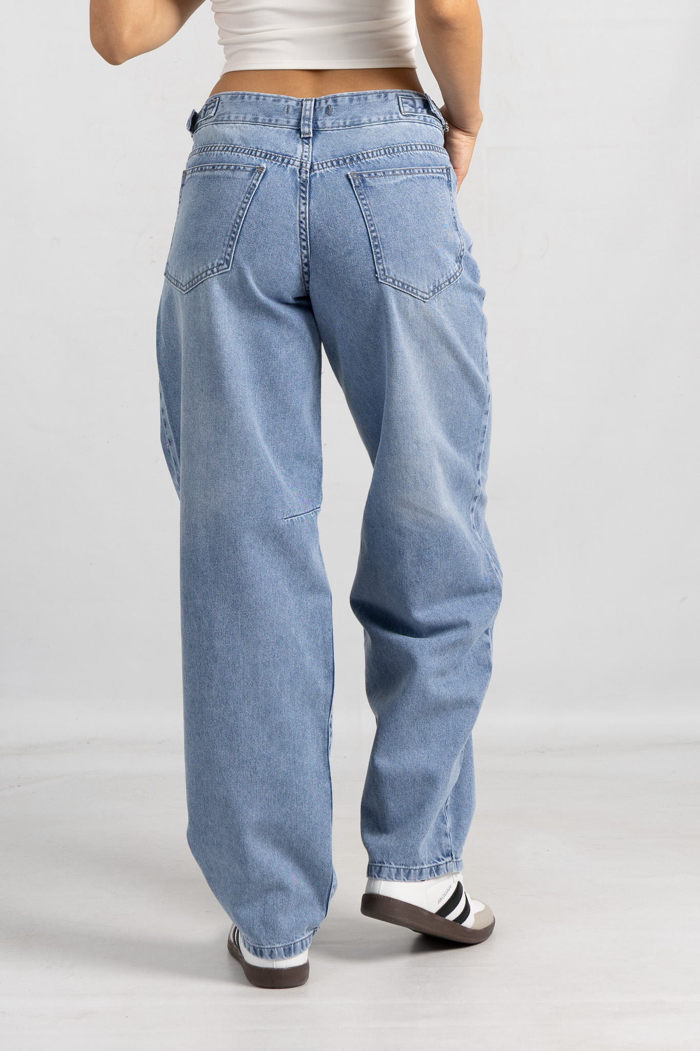 Art. 855 | Baggy Nevado Clasico con hebillas TM