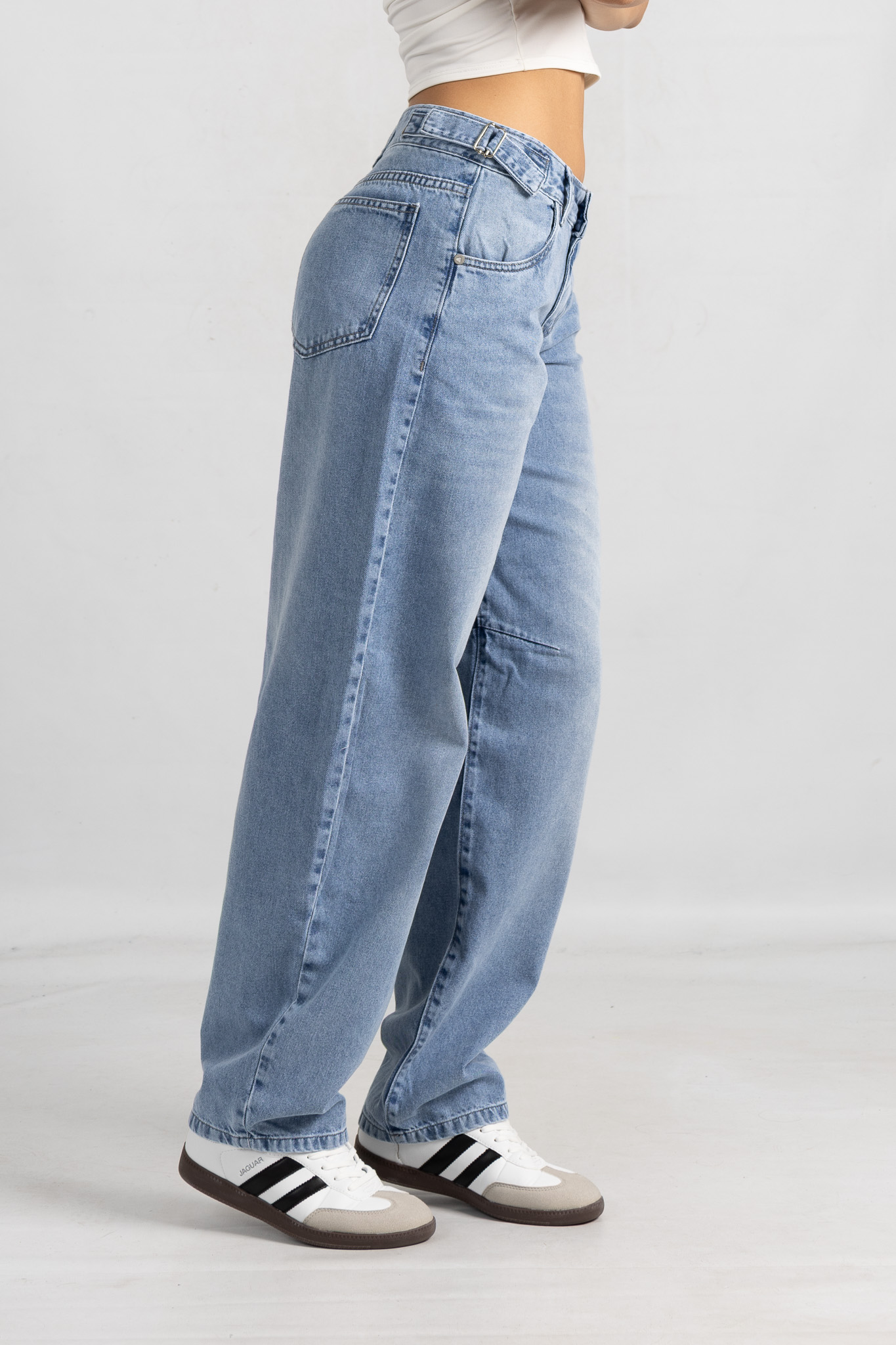 Art. 855 | Baggy Nevado Clasico con hebillas TM