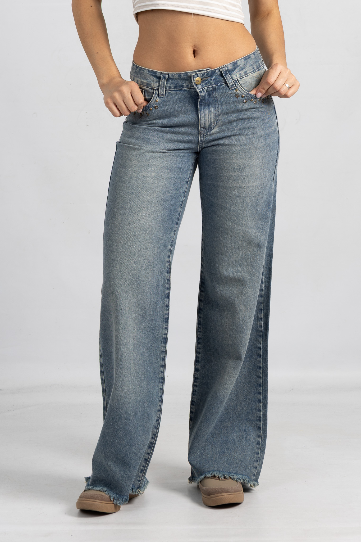 Art. 853 | Wide leg Oxido Desflecado con tachitas TM