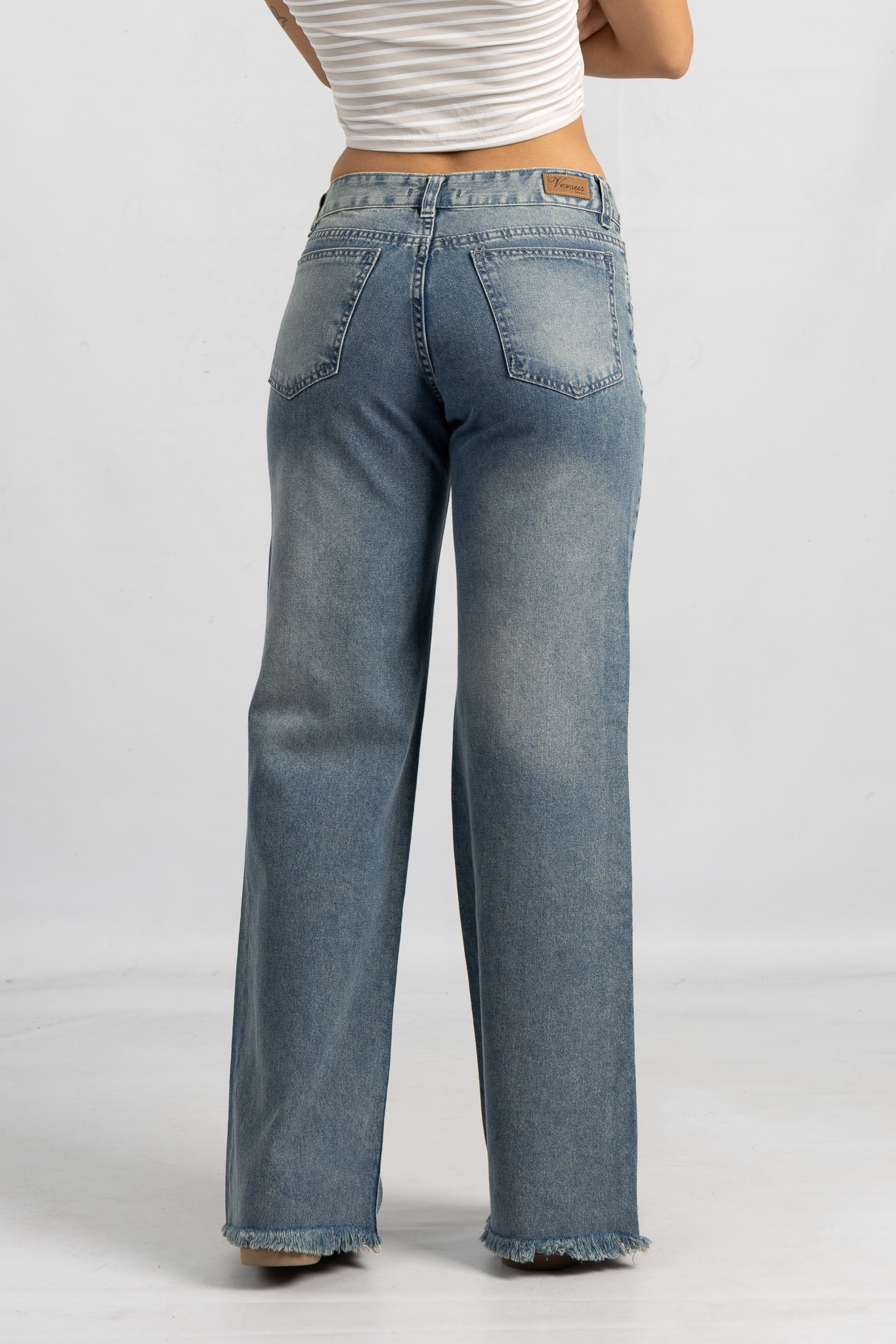 Art. 853 | Wide leg Oxido Desflecado con tachitas TM