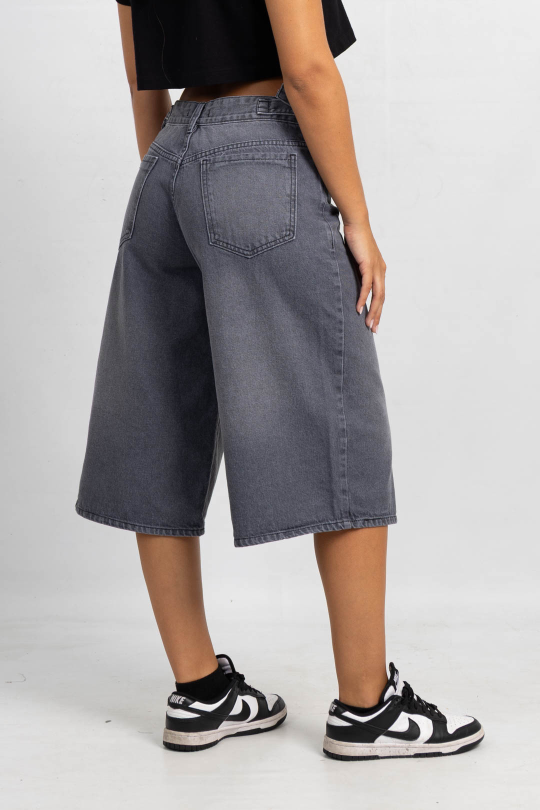 B-32 | Bermuda Gris Con Hebilla