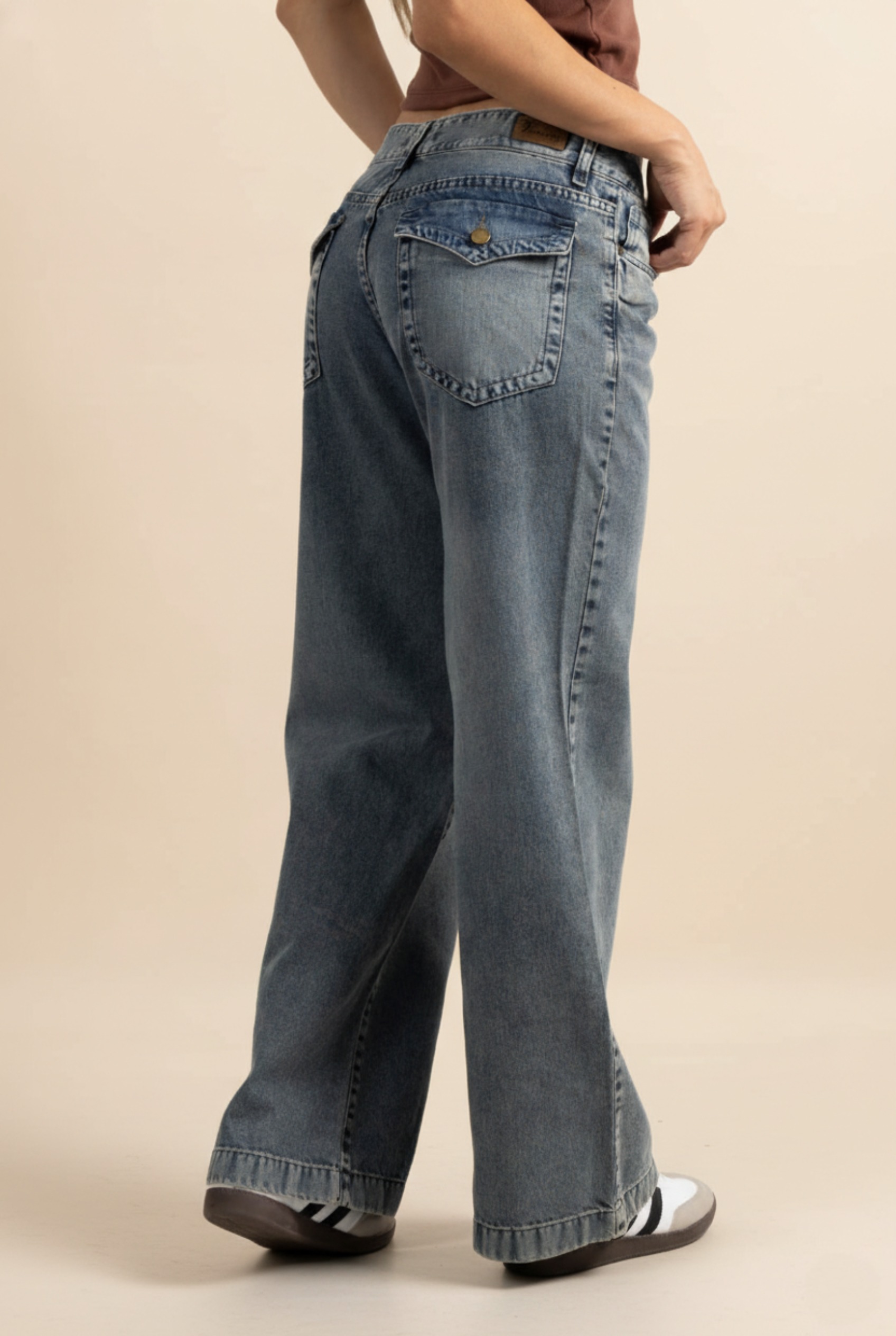 Art. 758 | Oxford Corto desflecado con abertura bota TM