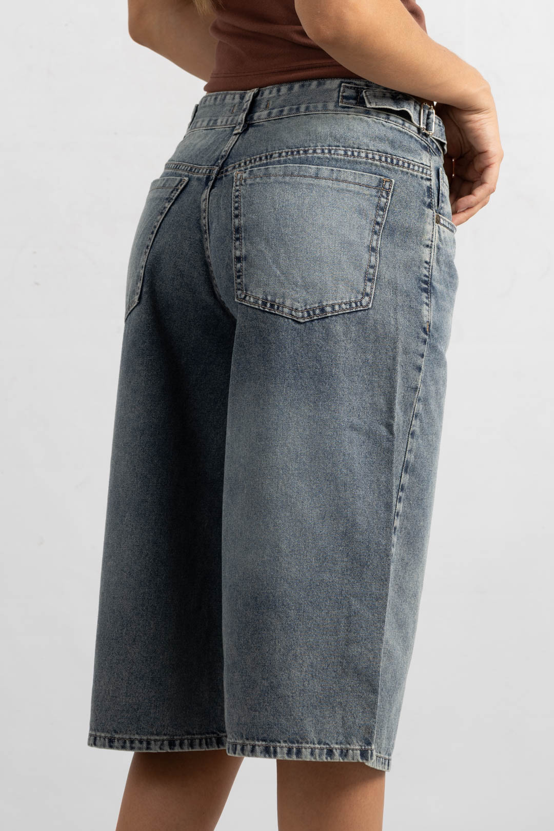 B-36 | Bermuda Oxido Nevado con hebilla