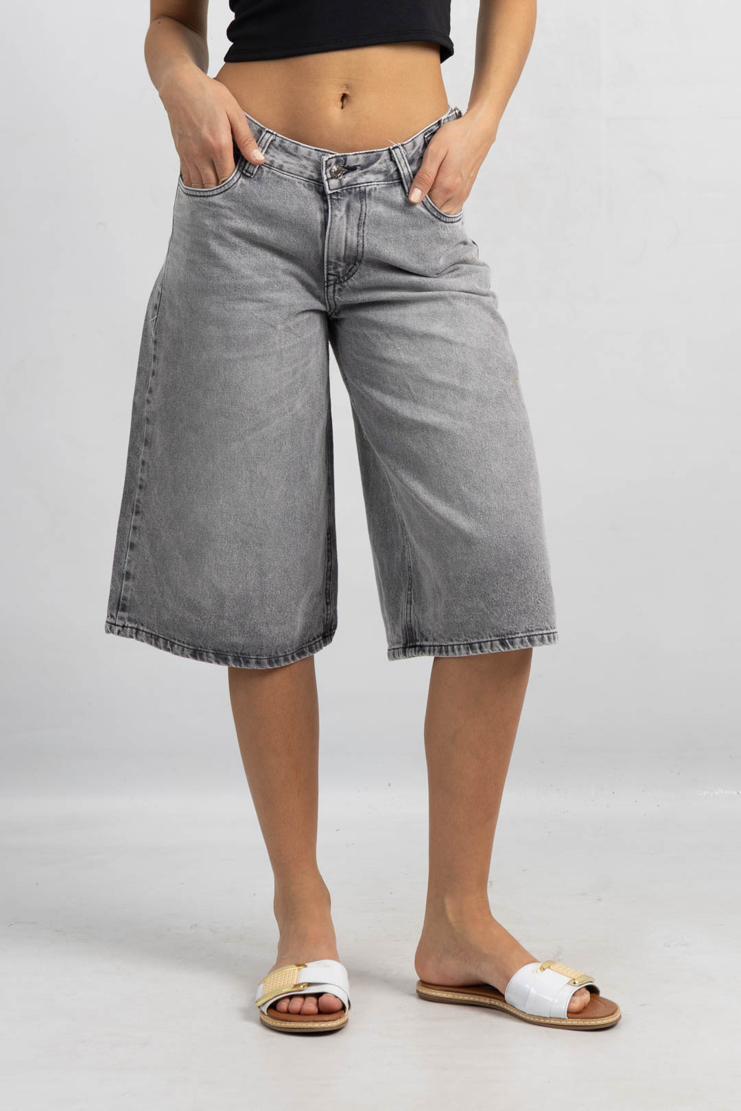 B-34 | Bermuda Gris Clasico