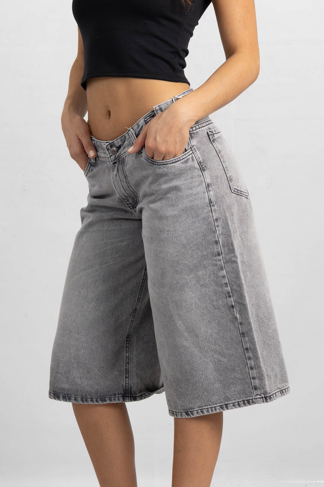 B-34 B-34 | Bermuda Gris Clasico