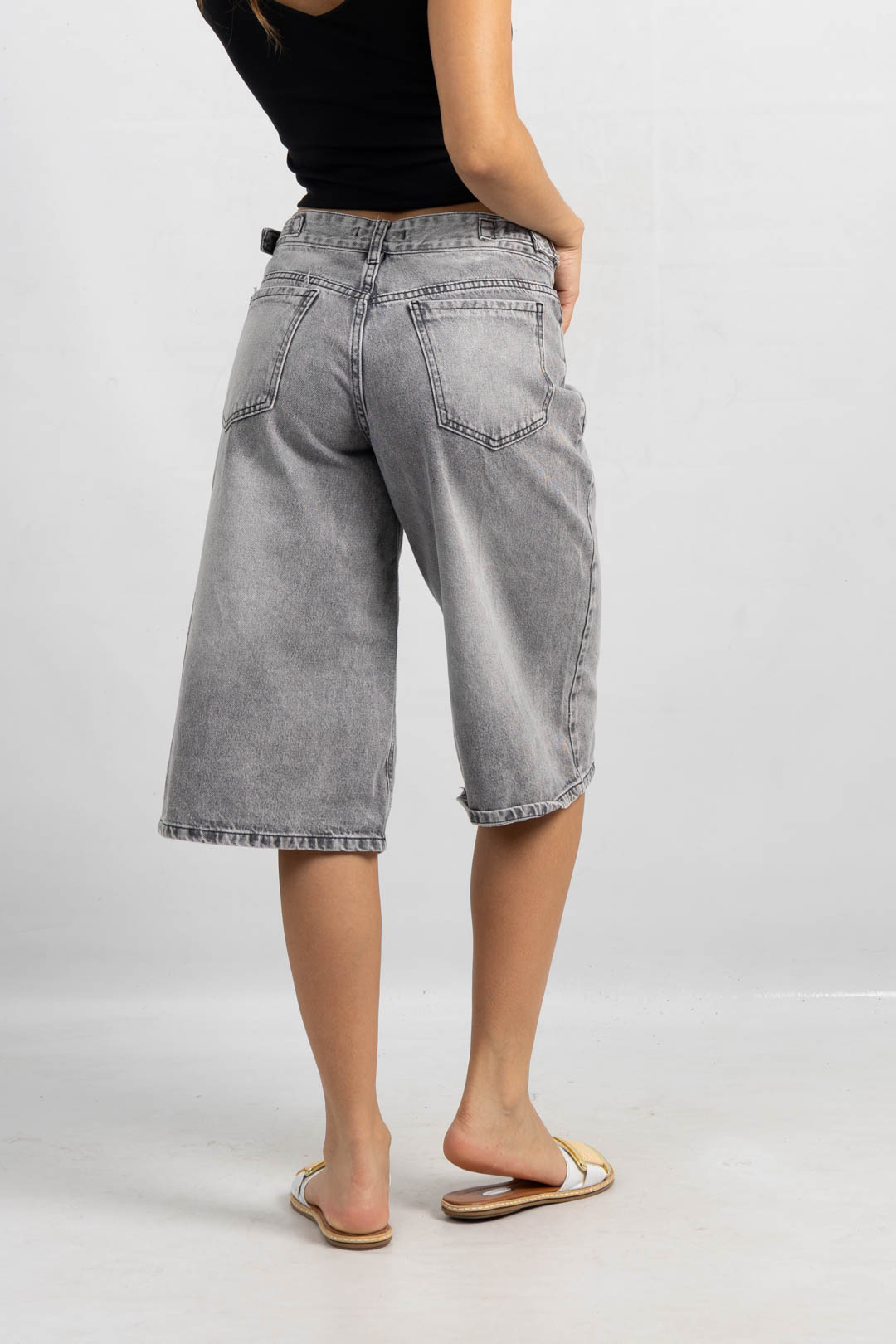 B-34 | Bermuda Gris Clasico