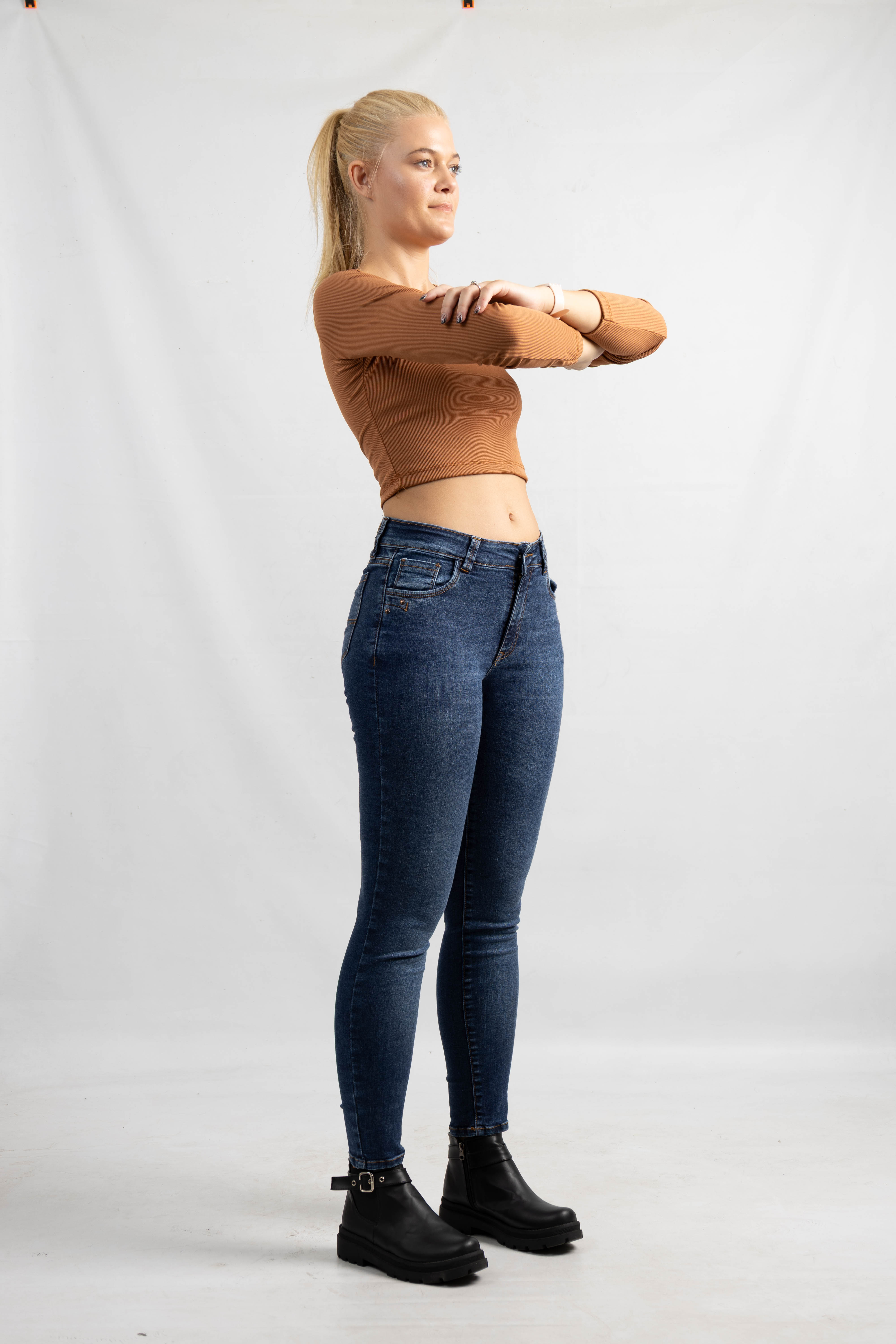 Art. 902 | Chupin Nevado Oscuro detalle bolsillo HN