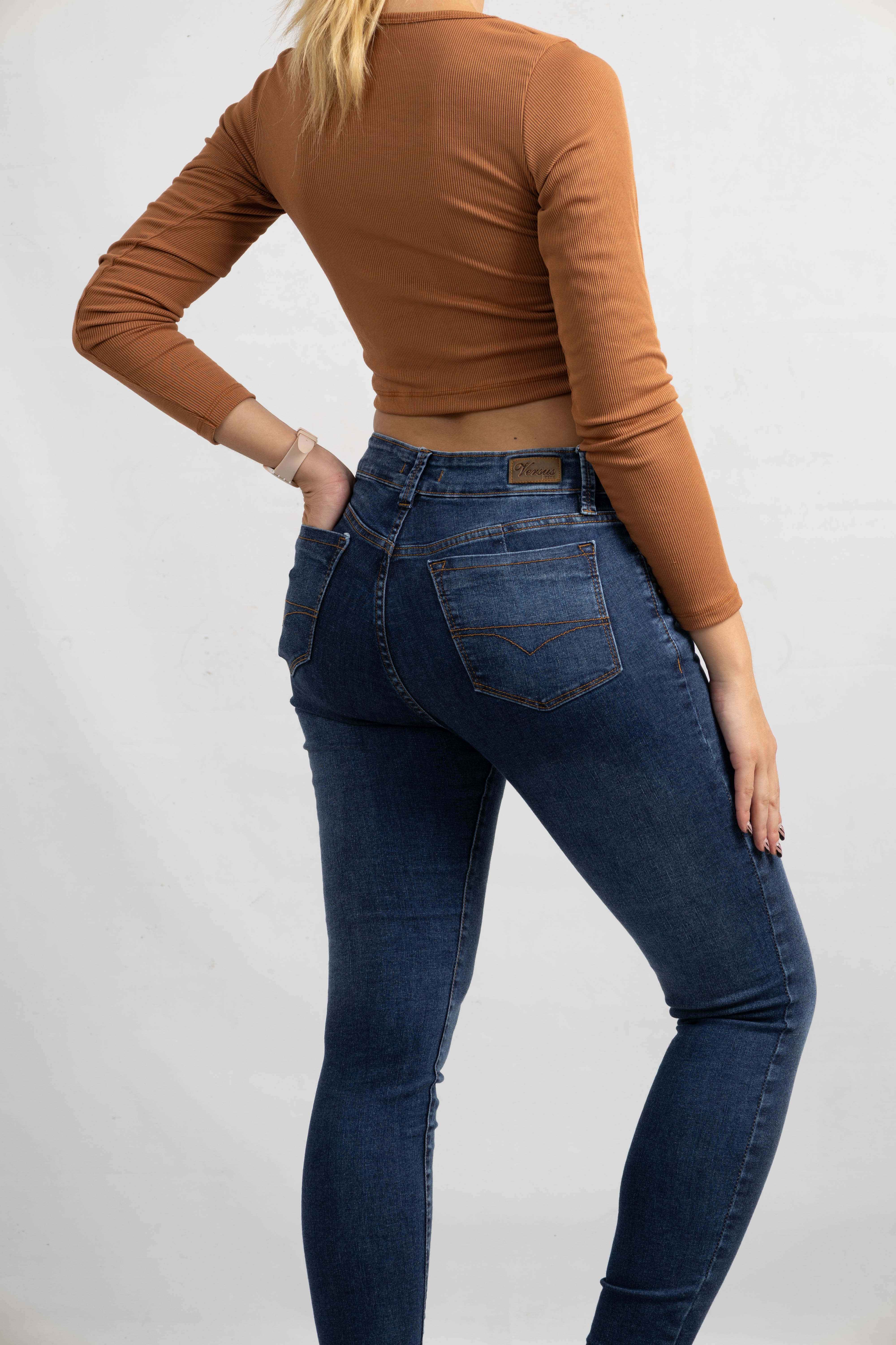 Art. 902 | Chupin Nevado Oscuro detalle bolsillo HN