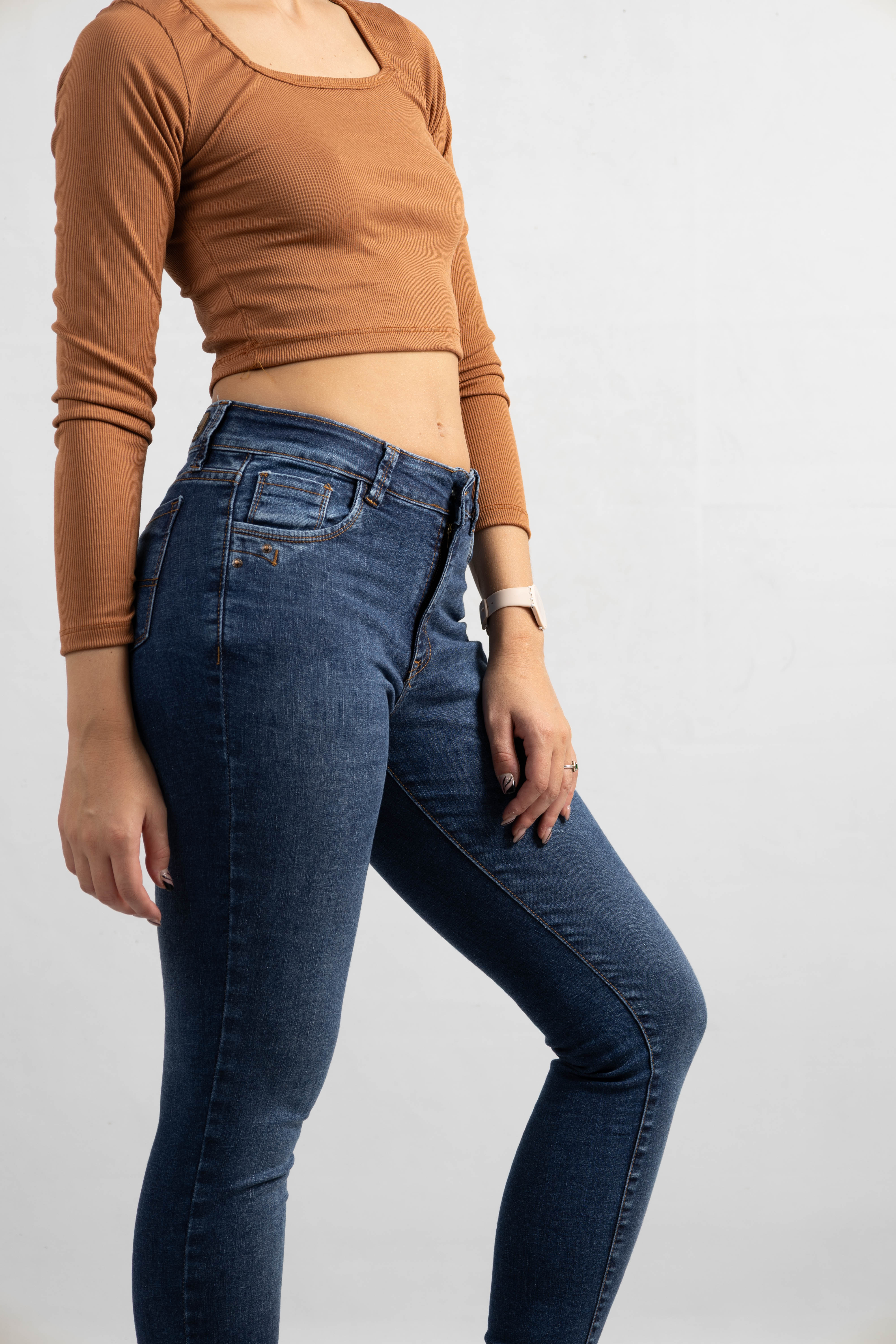 Art. 902 | Chupin Nevado Oscuro detalle bolsillo HN