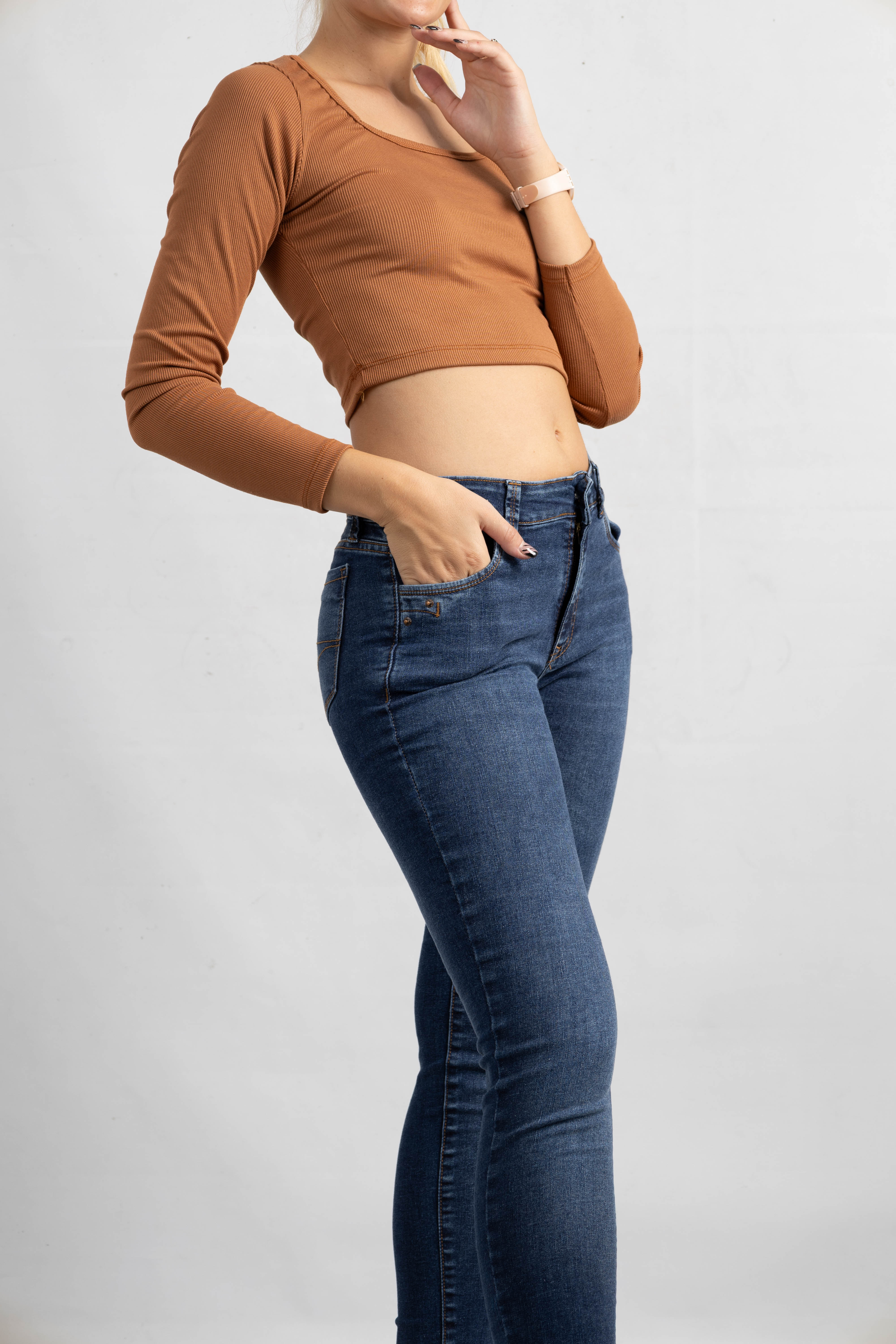 Art. 902 | Chupin Nevado Oscuro detalle bolsillo HN