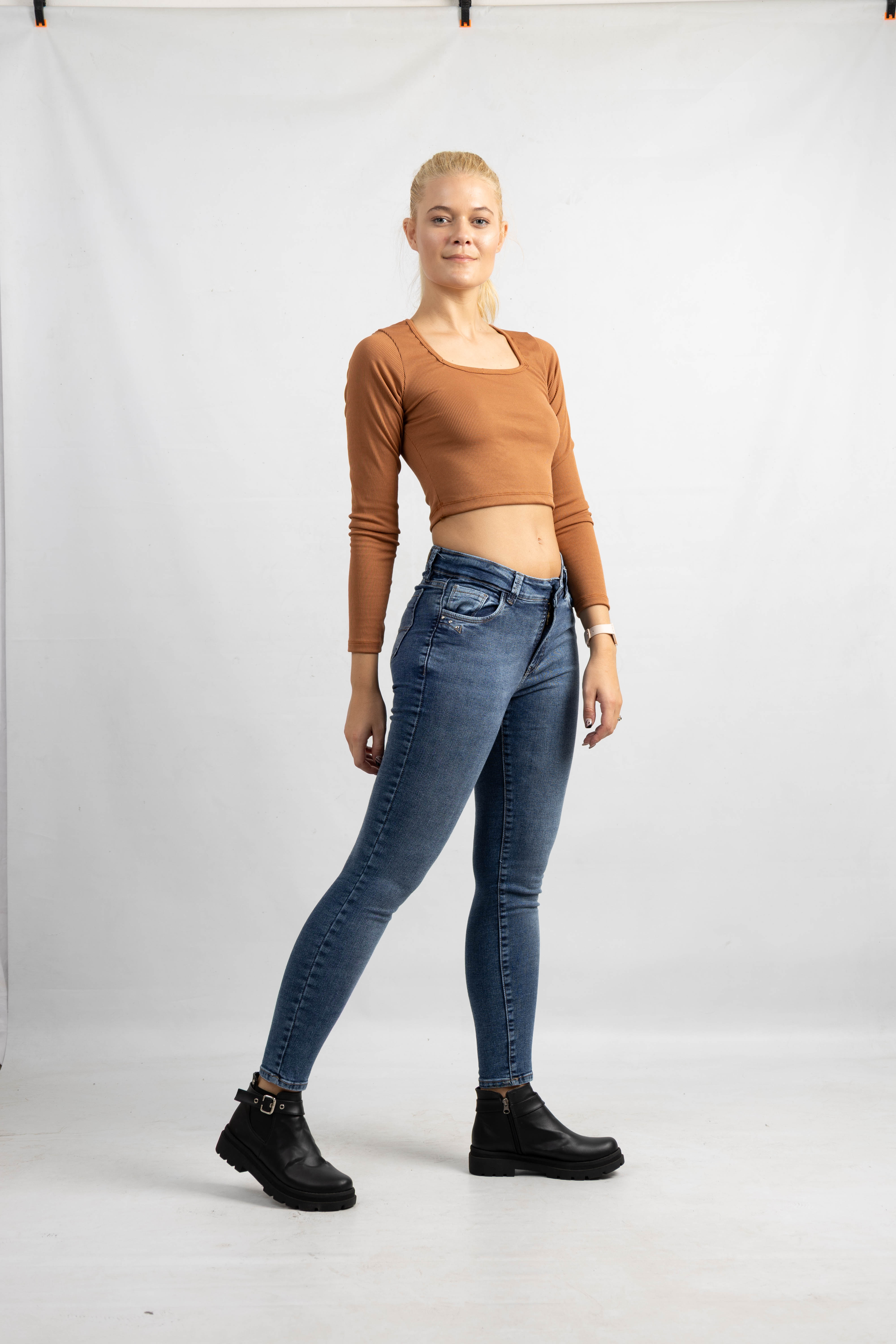 Art. 903 | Chupin Nevado Oscuro detalle bolsillo tachita HN