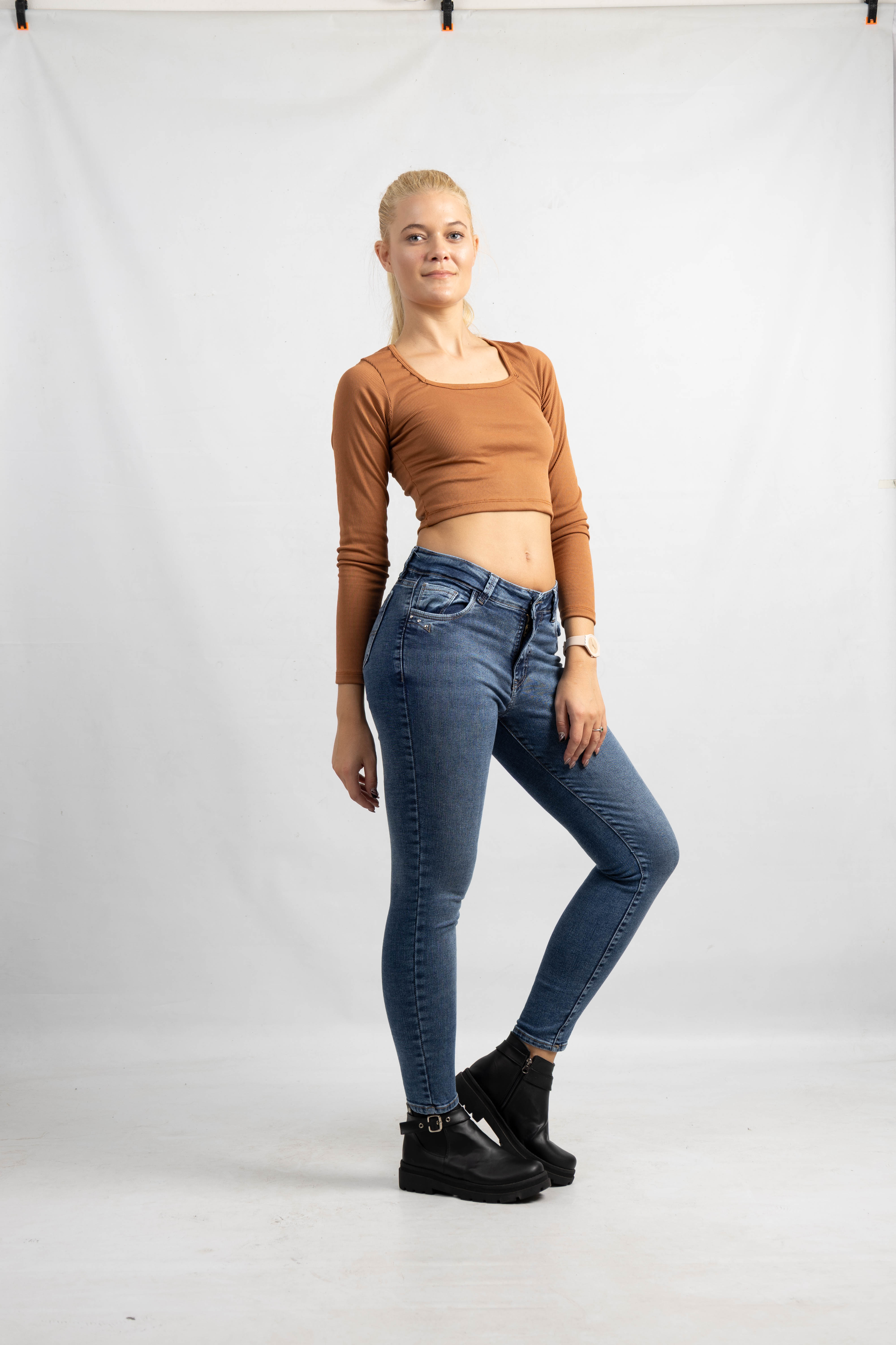 Art. 903 | Chupin Nevado Oscuro detalle bolsillo tachita HN