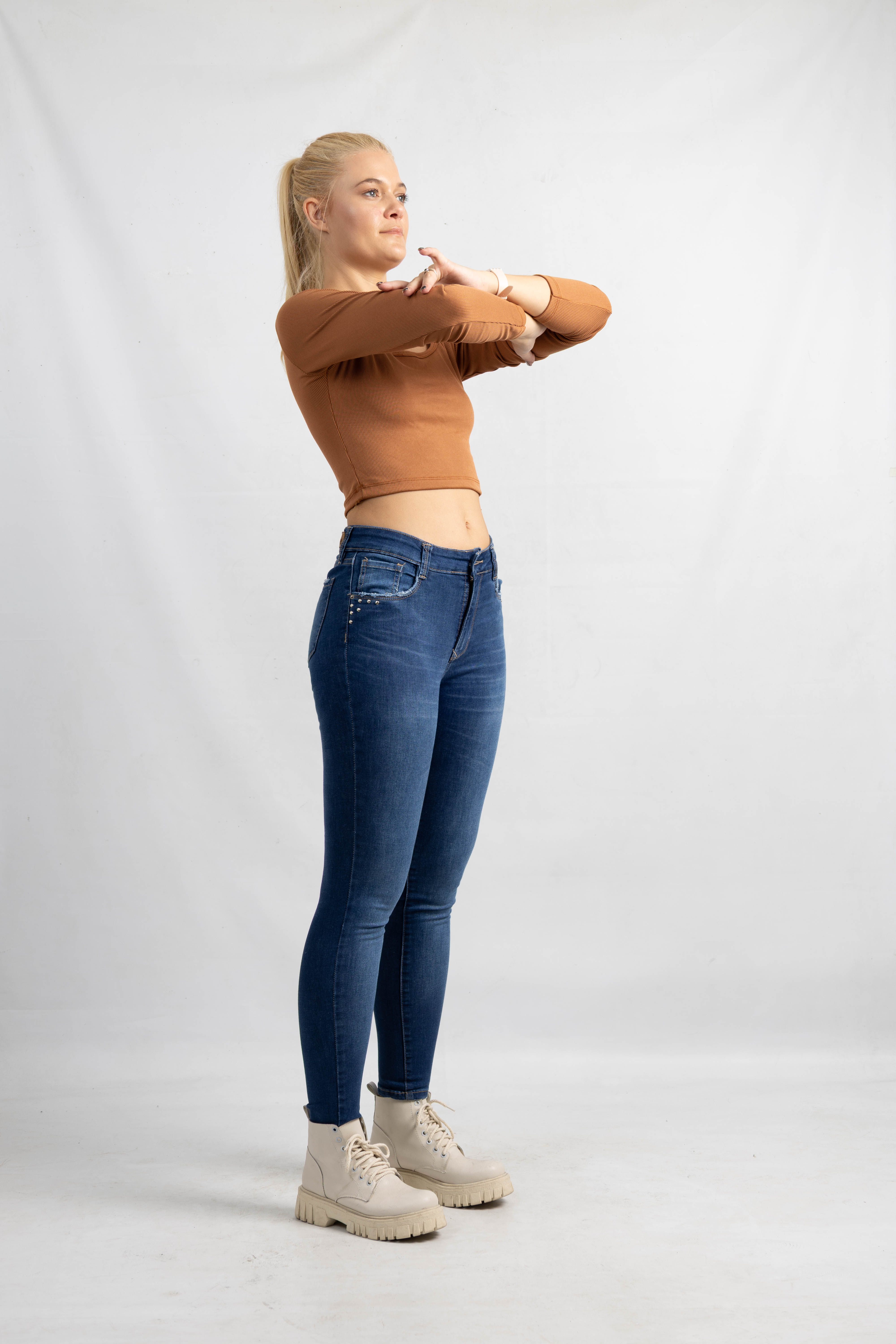 Art. 906 | Chupín clásico pulido bolsillos con tachitas