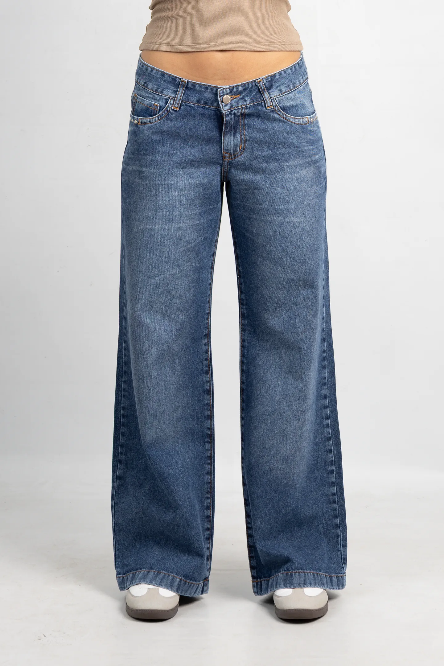 Art. 935 Wide leg Nevado tachitas bolsillo HN TB