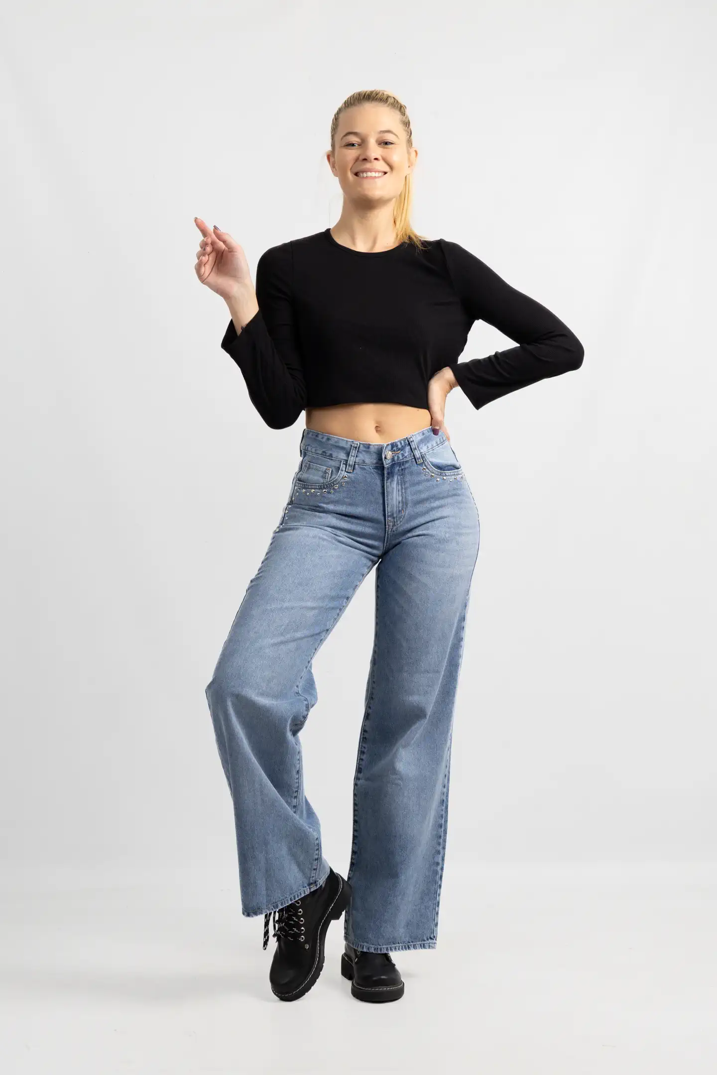 Art. 913 | Wide leg Nevado con tachitas HC TM