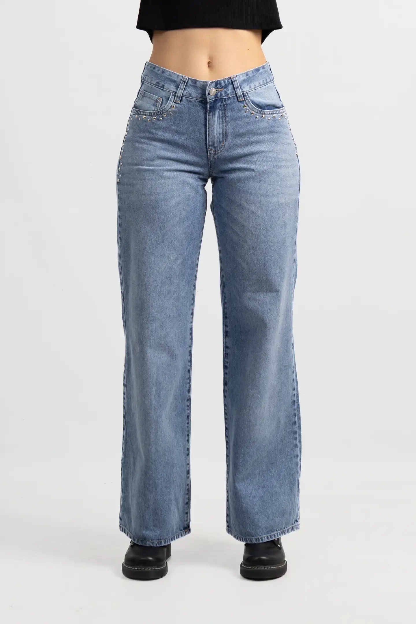 Art. 913 | Wide leg Nevado con tachitas HC TM