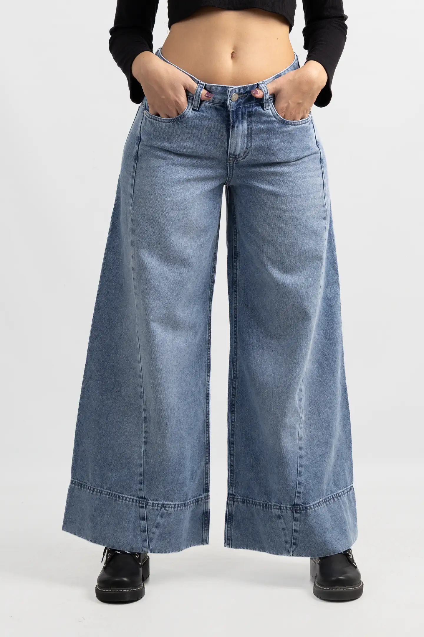 Art. 912 | Wide leg Cutted Nevado TM
