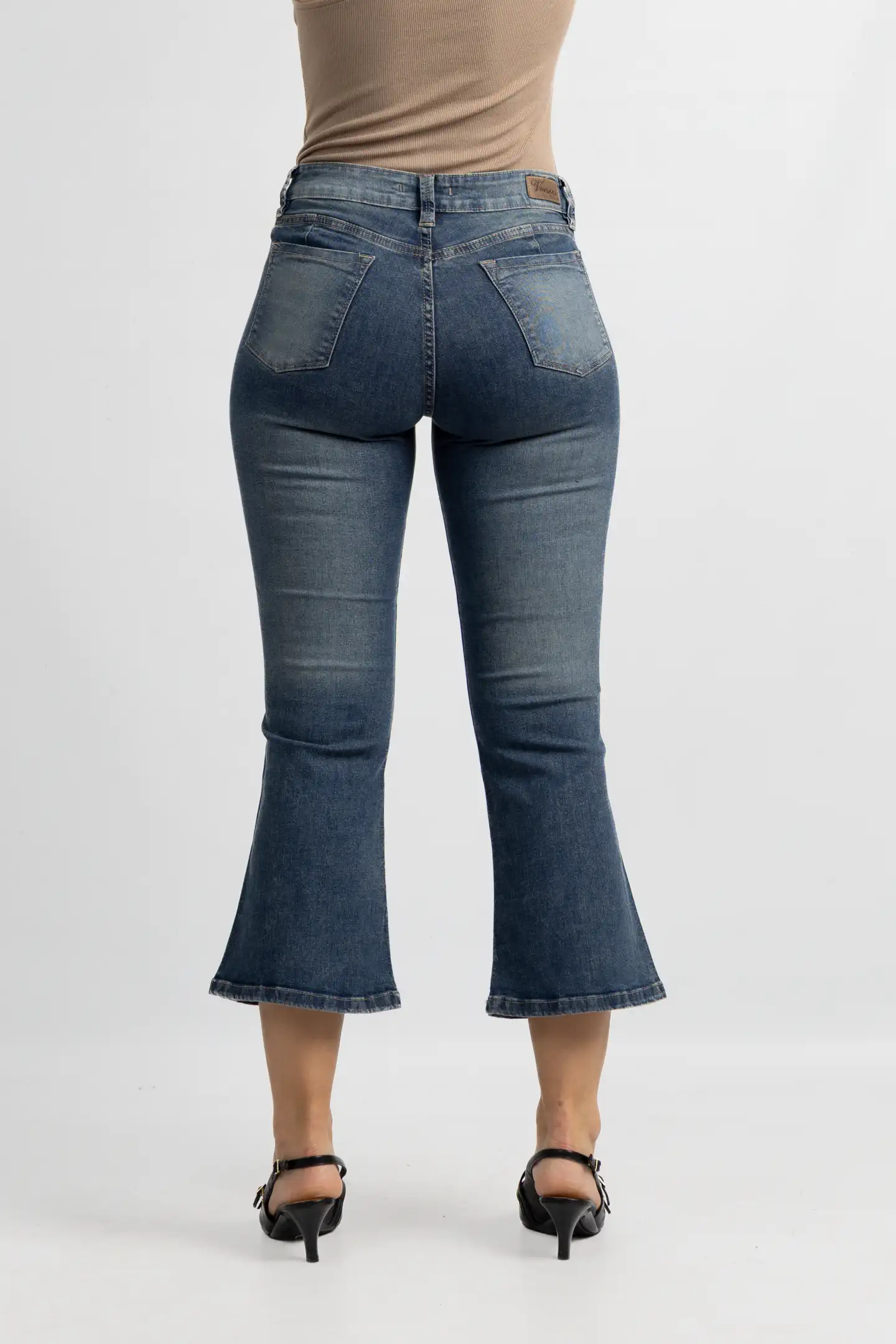 Art. 908 1 Art. 908 | Oxford Corto Oxido TM