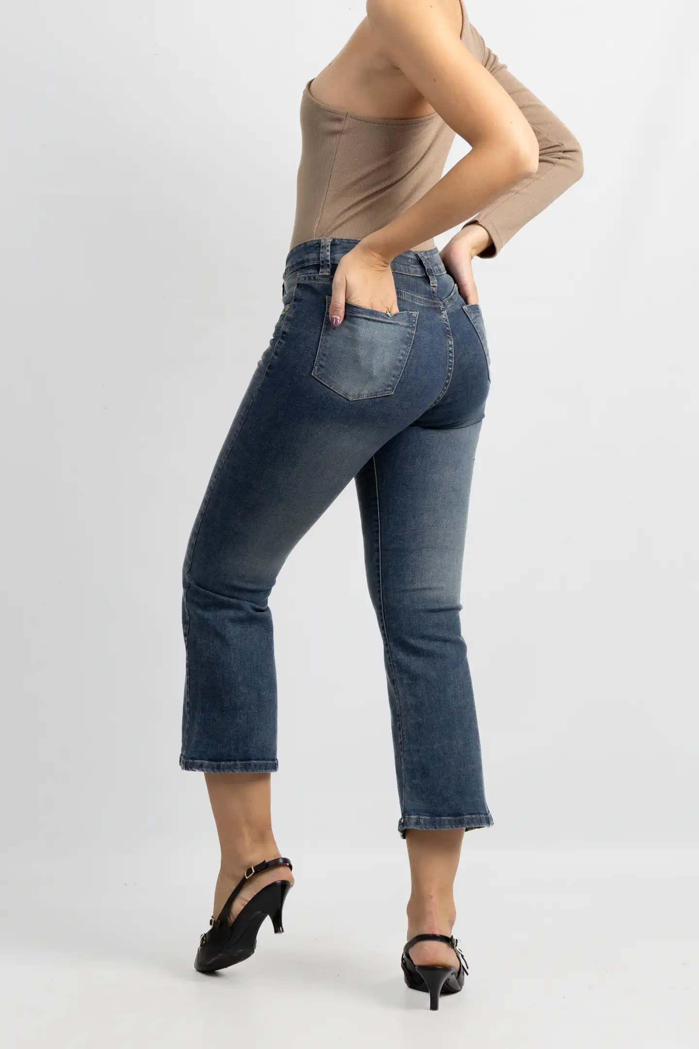 Art. 908 3 Art. 908 | Oxford Corto Oxido TM