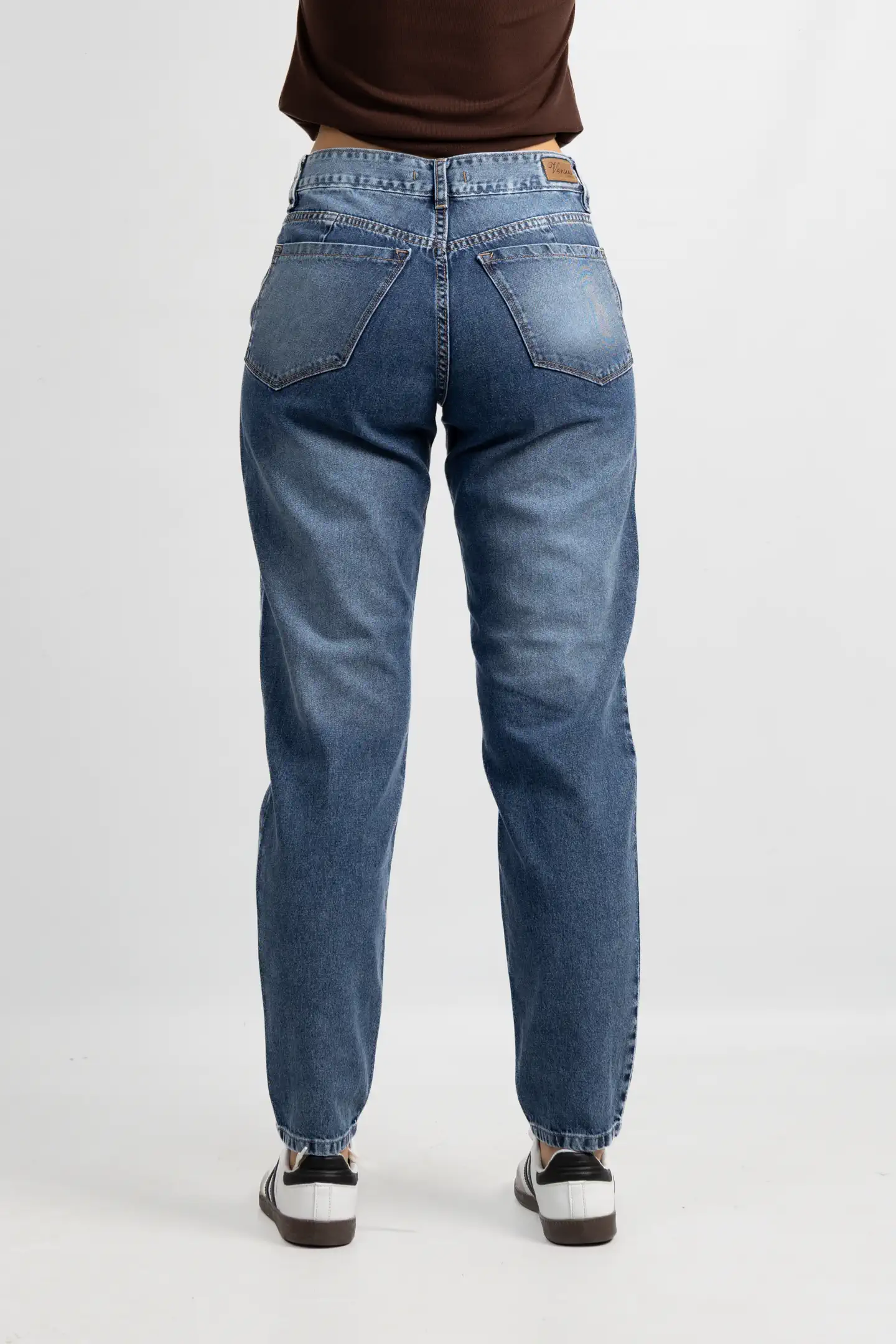 Art. 920 | Mom Slouchy Nevado Oscuro TM