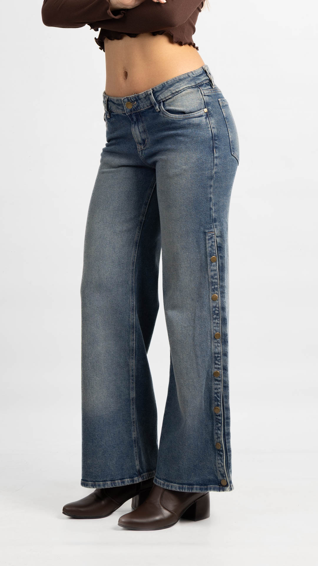 Art. 947 | Wide leg Oxido Semi-elastizado con Broche TM