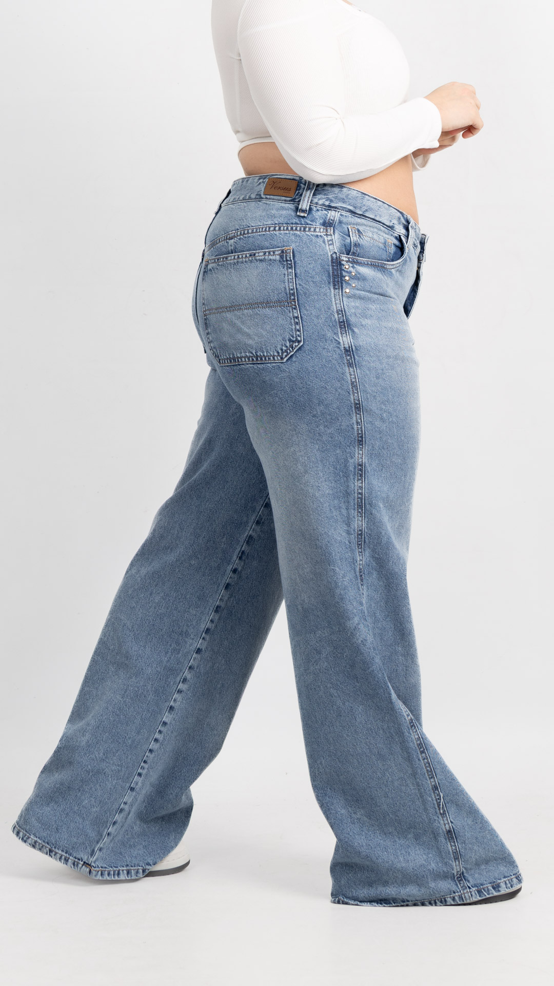 Art. AJ | Wide leg Nevado con tachitas bolsillos TM