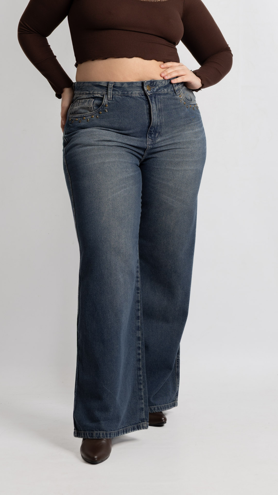 E-8 | Wide leg Oxido con tachitas TM