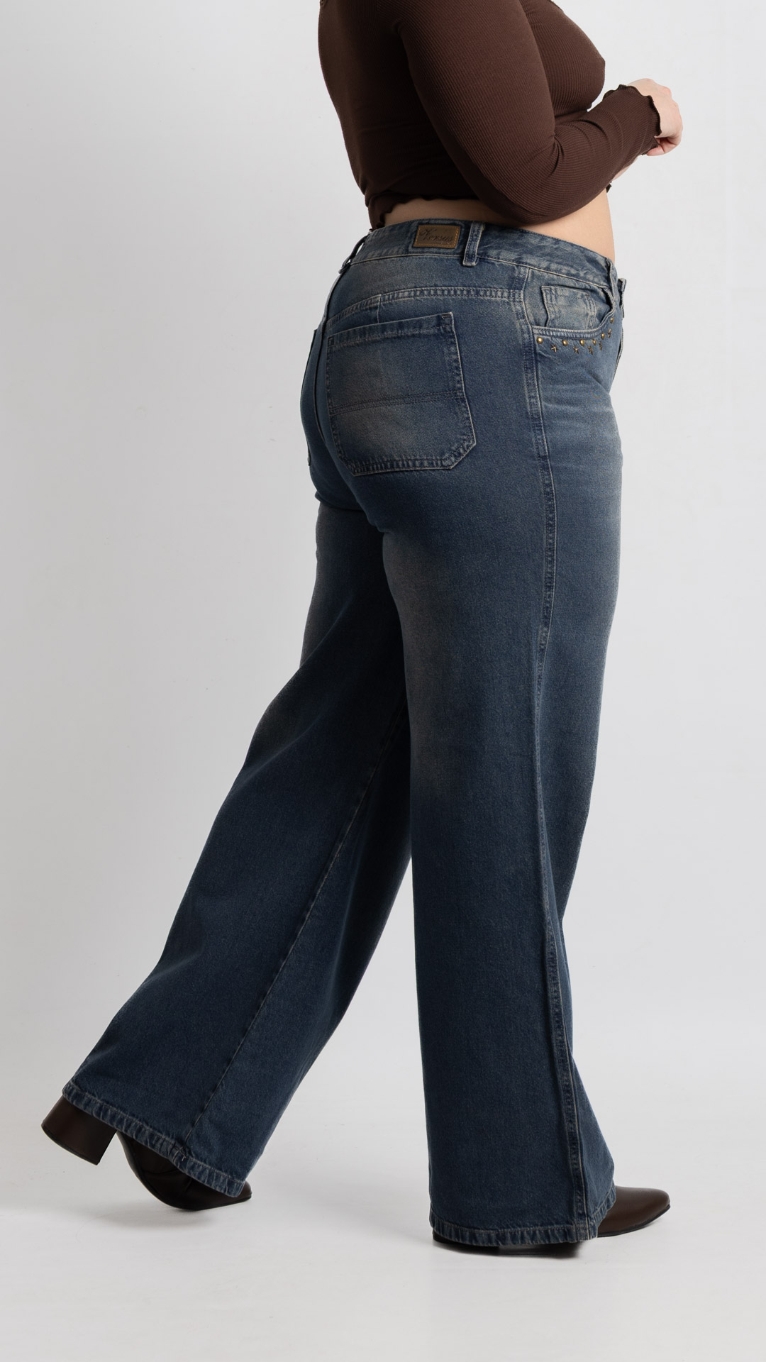 E-8 | Wide leg Oxido con tachitas TM