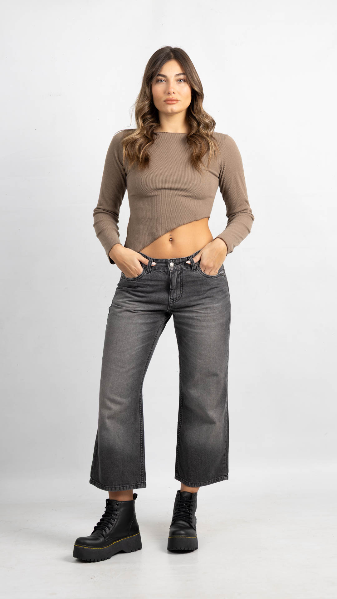 Art. 961 | Cropped Gris TM