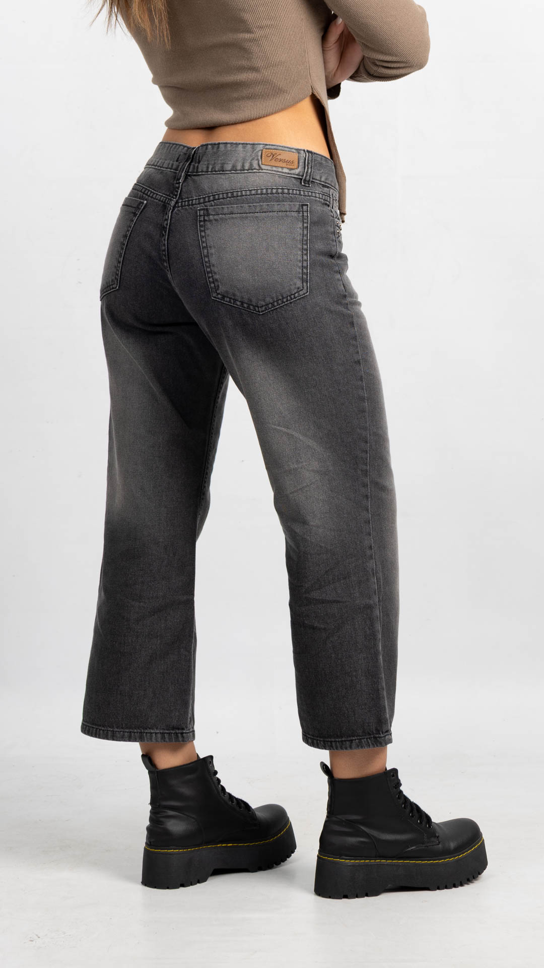 Art. 961 | Cropped Gris TM