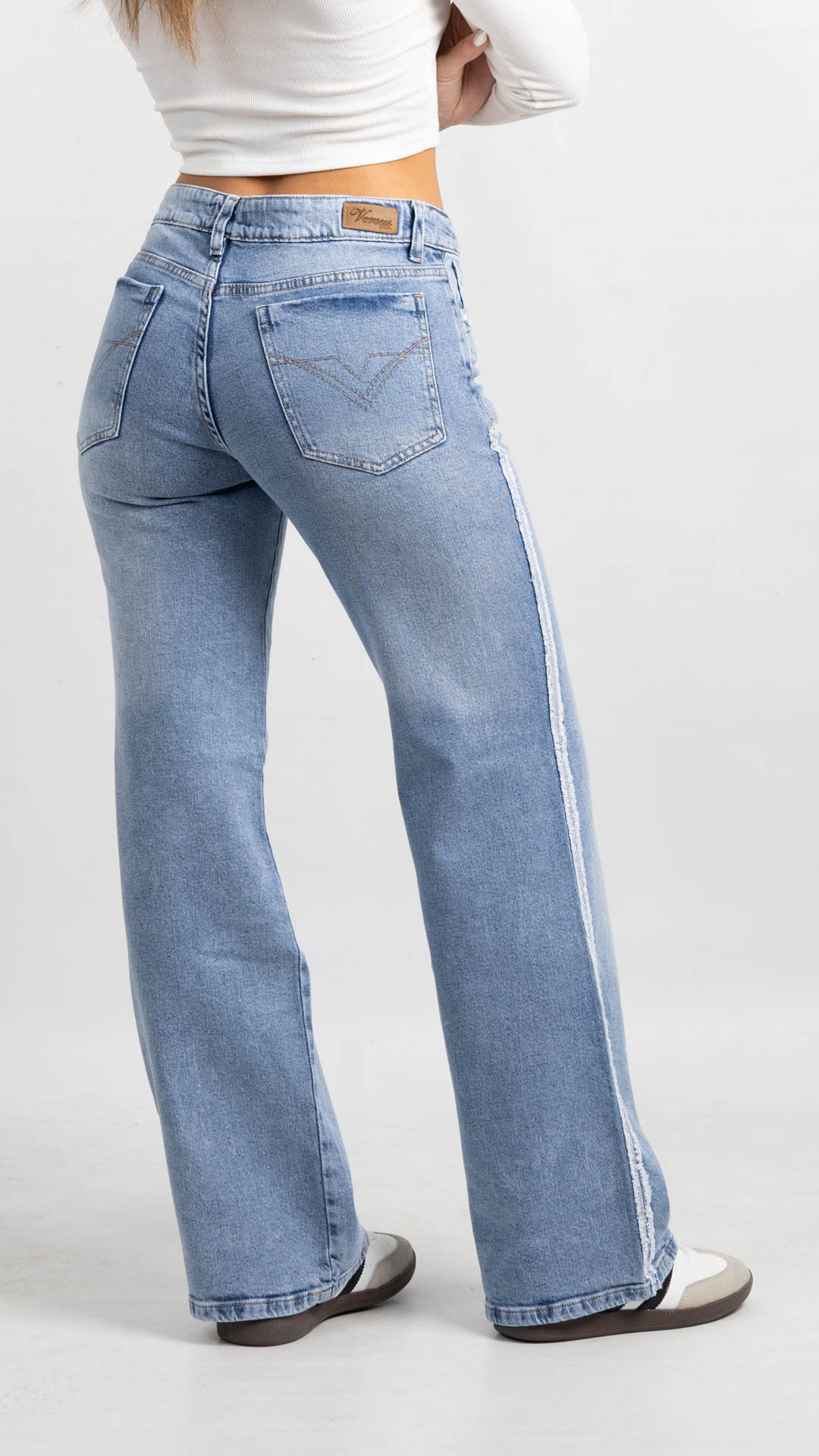 Art. 962 | Wide leg Nevado Semi-Elastizado franja costados desfl. TM