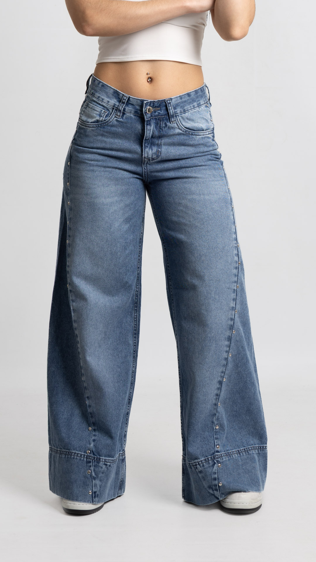 Art. 1004 | Cutted Nevado con tachas al costado HG TA