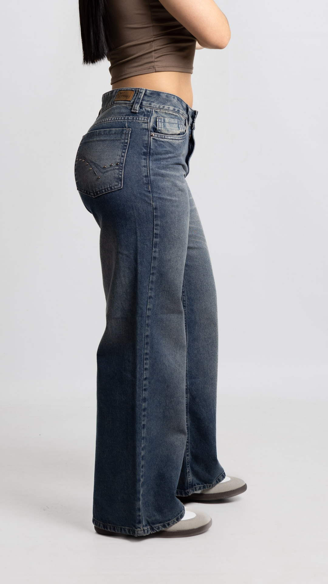 Art. 997 | Wide Leg Oxido con Tachas TA