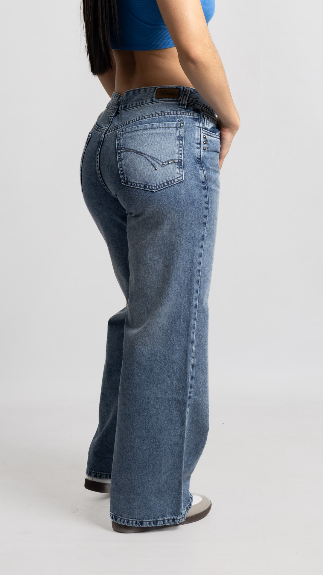 Art. 995 | Wide Leg nevado con Tachas TA